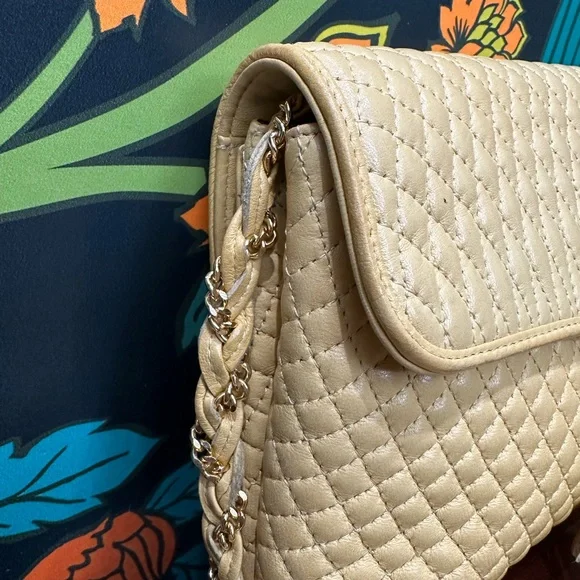 Bally Vintage Quilted Lambskin Tassel Shoulder Bag (1980s) - Picture 6 of 14